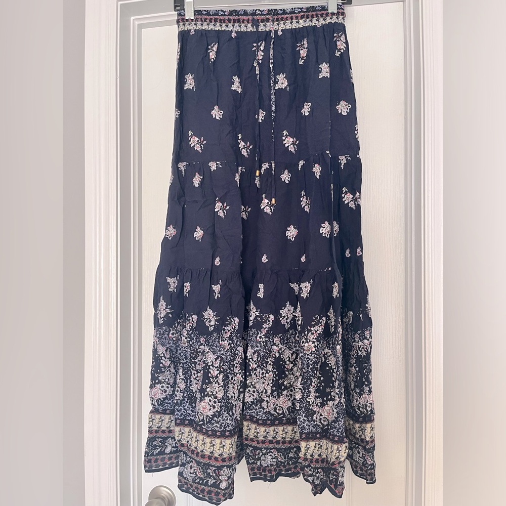 Maxi Skirt Weekend by Suzanne Betro
